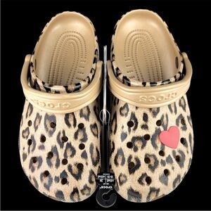 Crocs - ‘Leopard & Heart’ Classic Clog, Woman SZ: 7,8,9,10. NWT FIRM! No offers!
